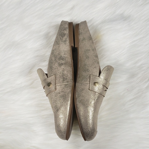 Gold round toe mules NWOB - Picture 4 of 5